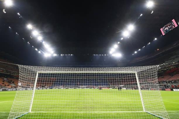 中场楚克乌 中场楚克乌