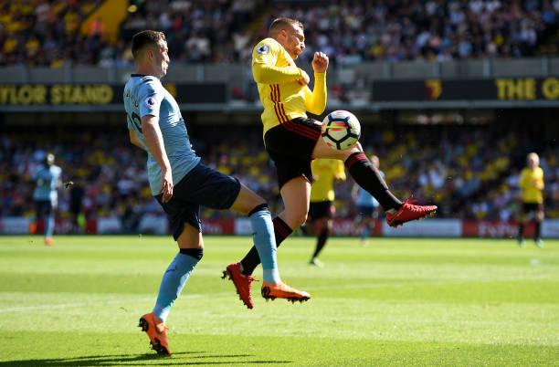 引了全球足 引了全球足